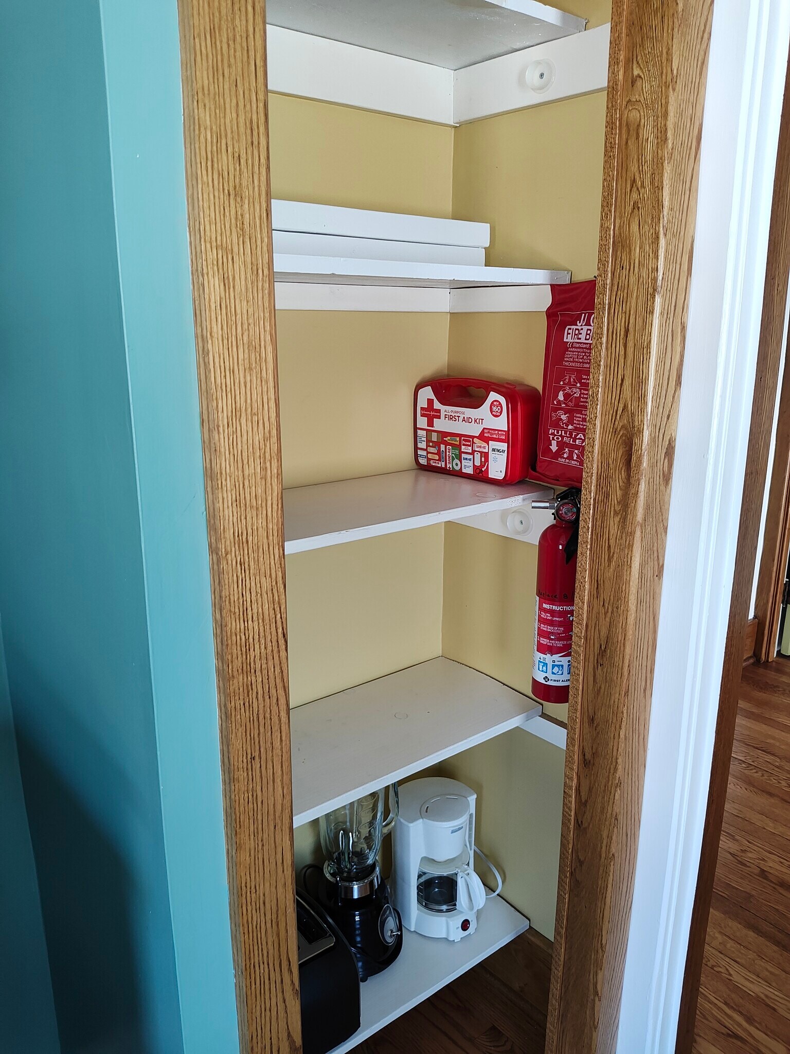 Kitchen Pantry - 413 N Geneva St