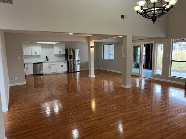 Building Photo - 10719 Bellfair Dr