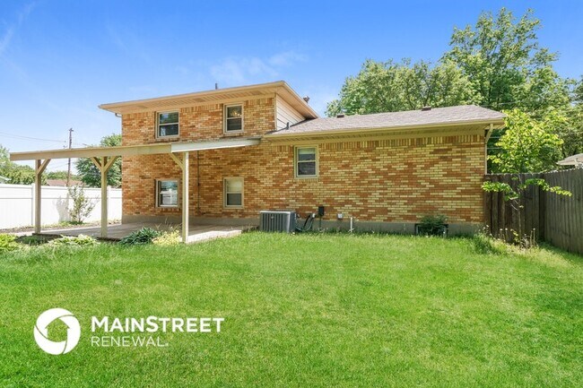 Building Photo - 7608 Greenfield Ave