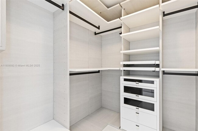 Building Photo - 300 Sunny Isles Blvd