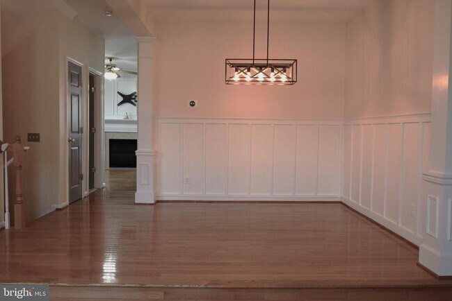 Building Photo - 43768 Virginia Manor Terrace