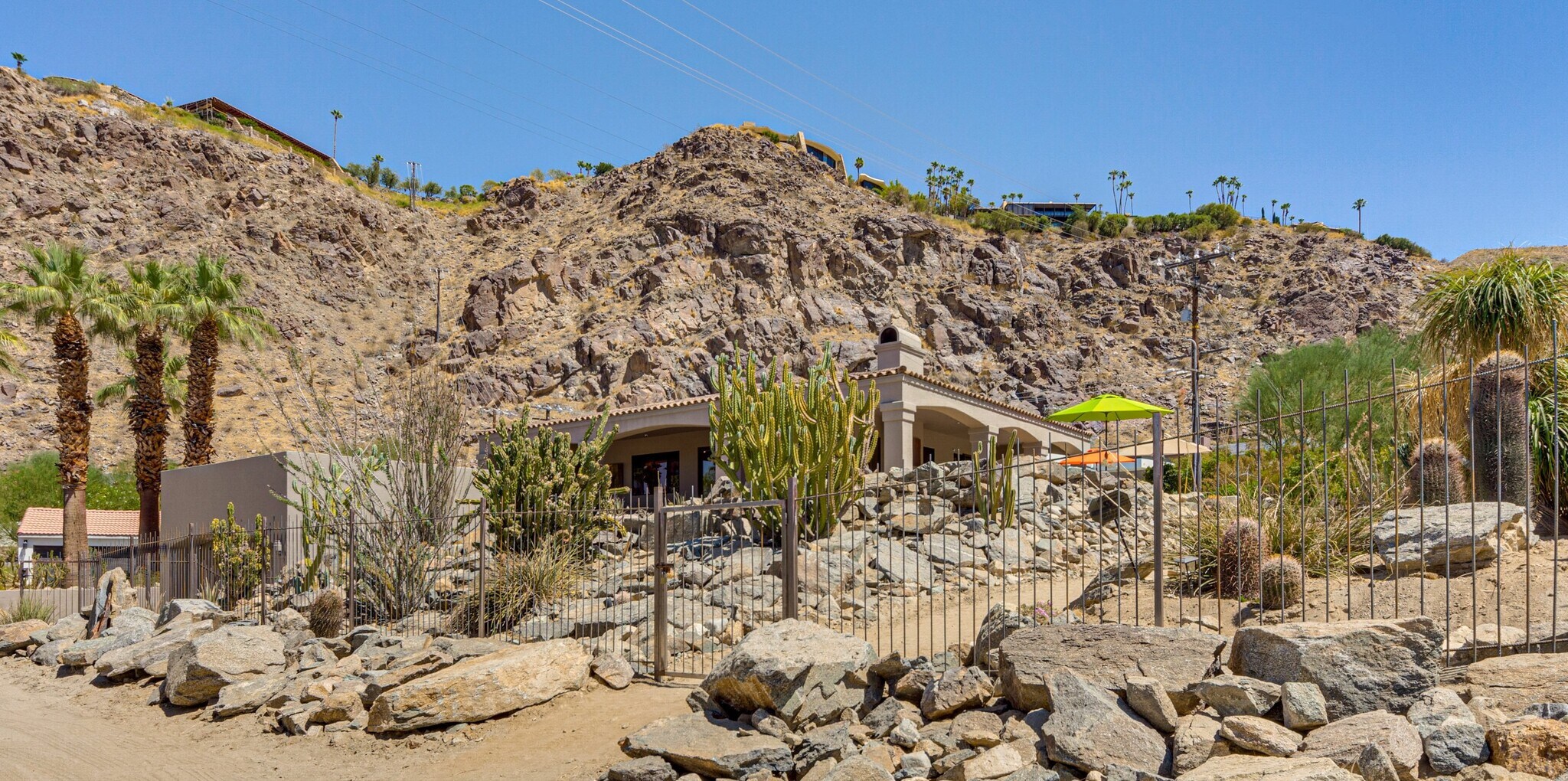 Building Photo - 2800 Cholla Pl
