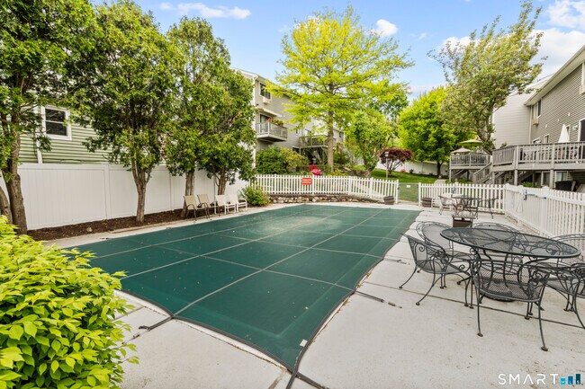 Building Photo - 63 Myano Ln