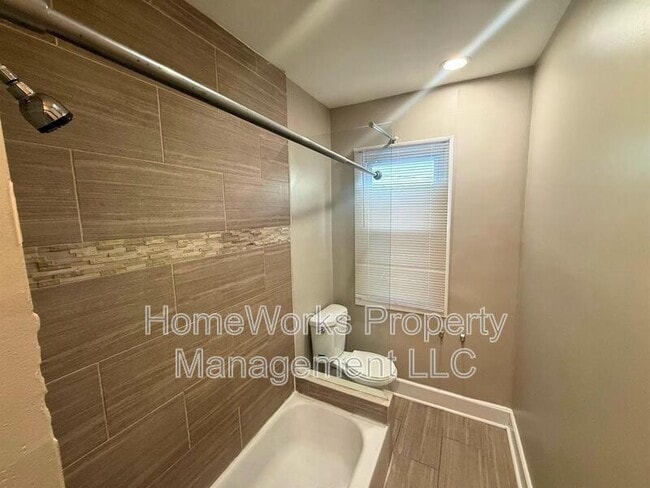 Building Photo - 1243 Washington Blvd