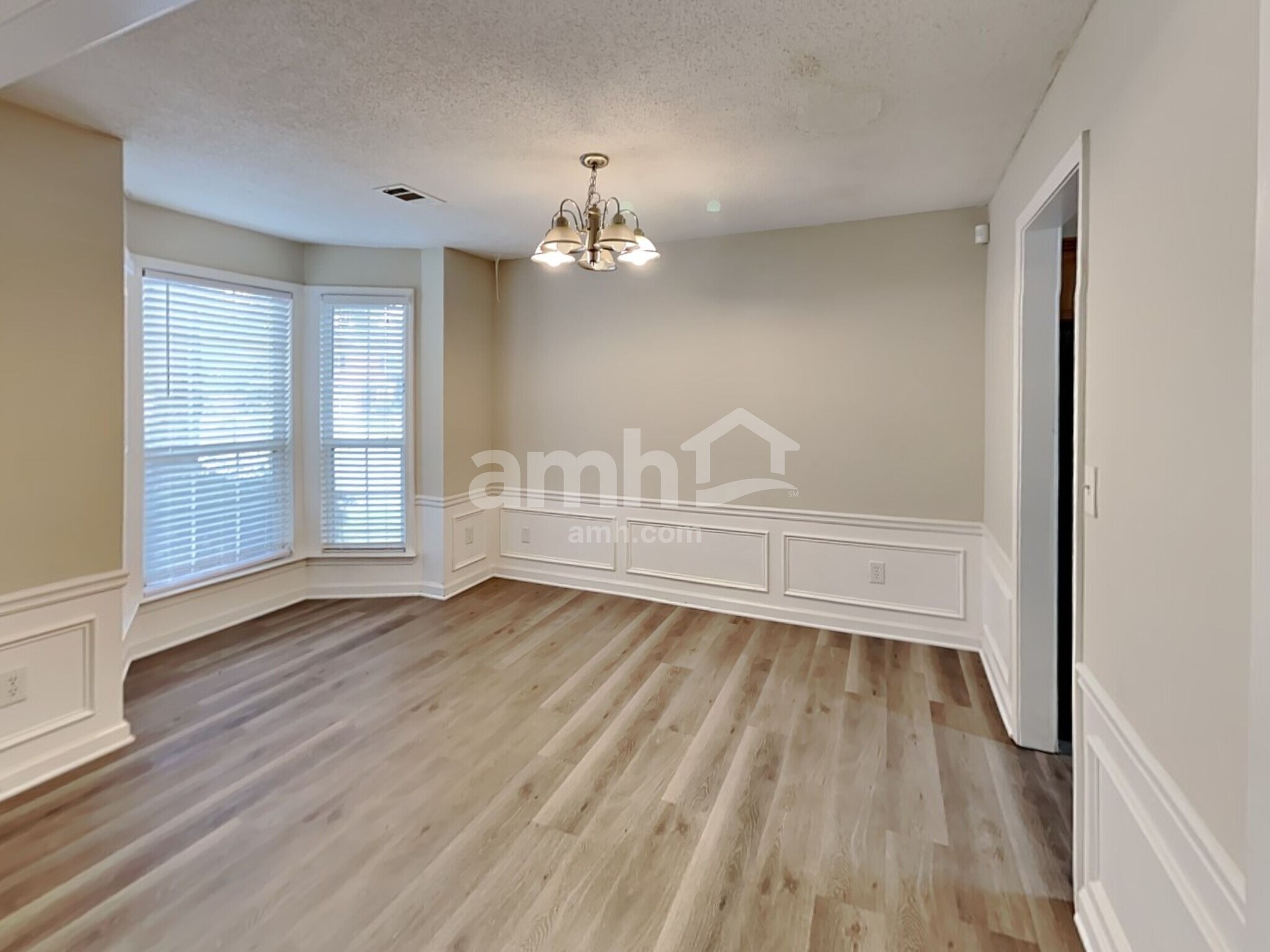 Building Photo - 4207 Pentworth Ln NW