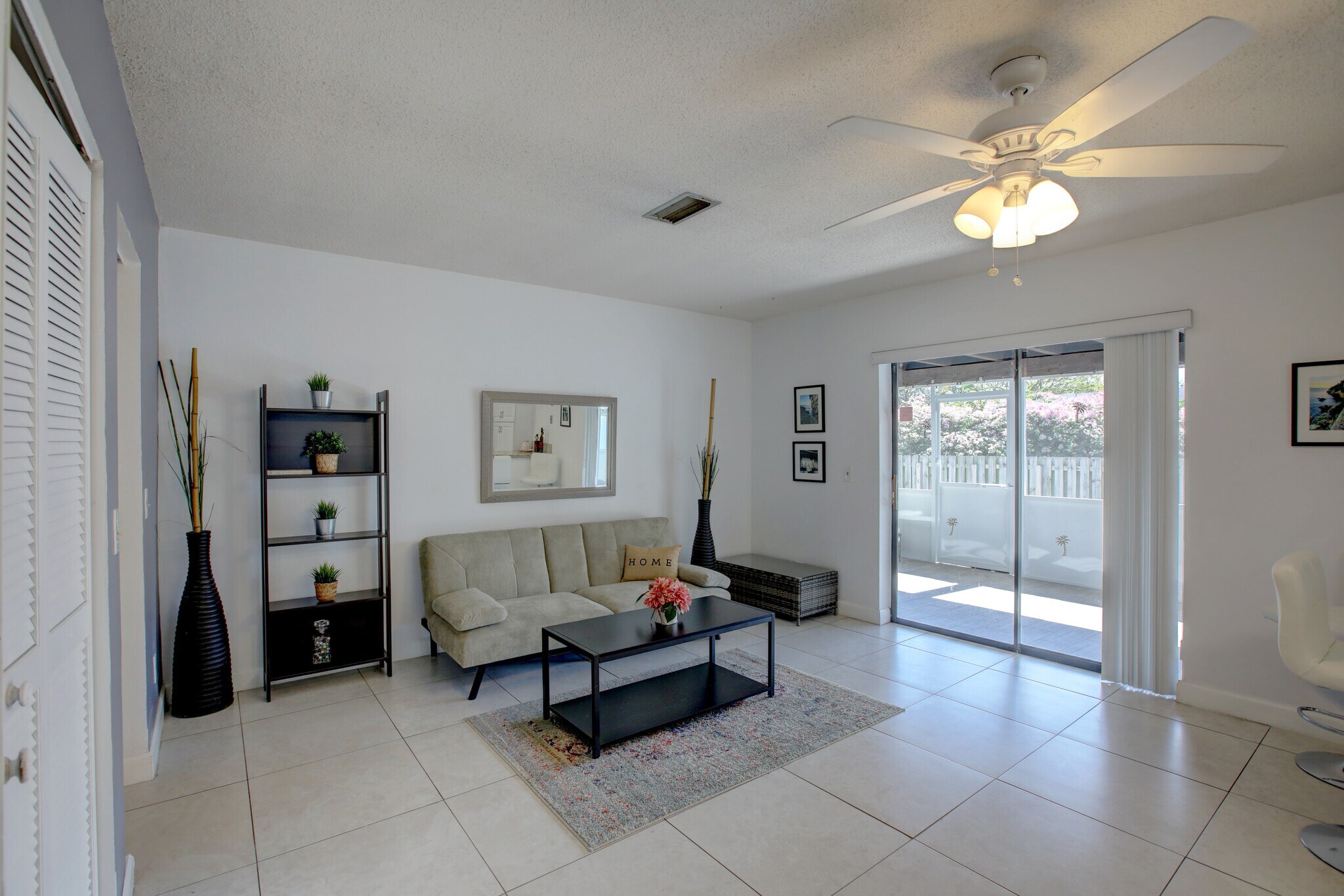 Building Photo - 418 SE 4th St