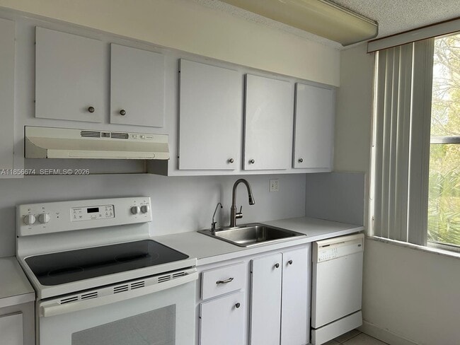 Building Photo - 3651 Environ Blvd