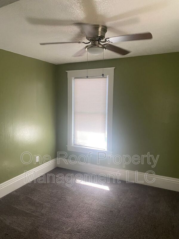 Building Photo - 532 Cypress Ave