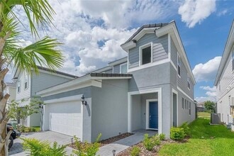 Building Photo - 7243 Oakmoss Loop