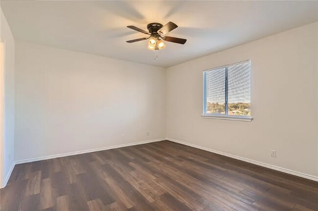 Building Photo - 15104 Sabal Palm Rd