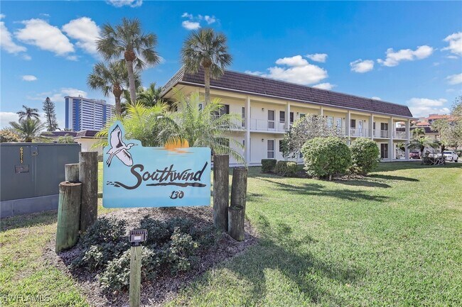 Primary Photo - 130 N Collier Blvd