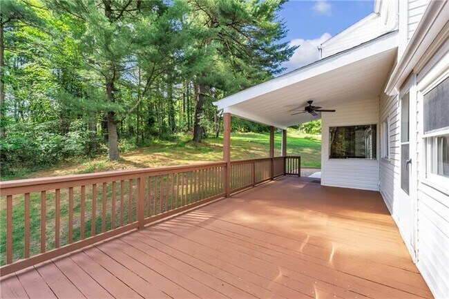 Building Photo - 116 Purvis Ln
