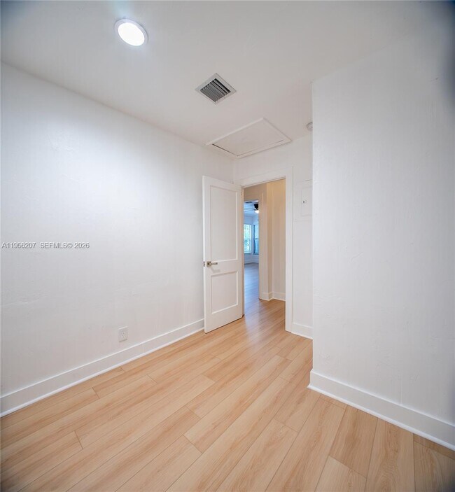 Building Photo - 1500 NW 3rd Ave