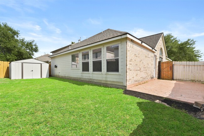 Building Photo - 18534 Burgundy Sky Way