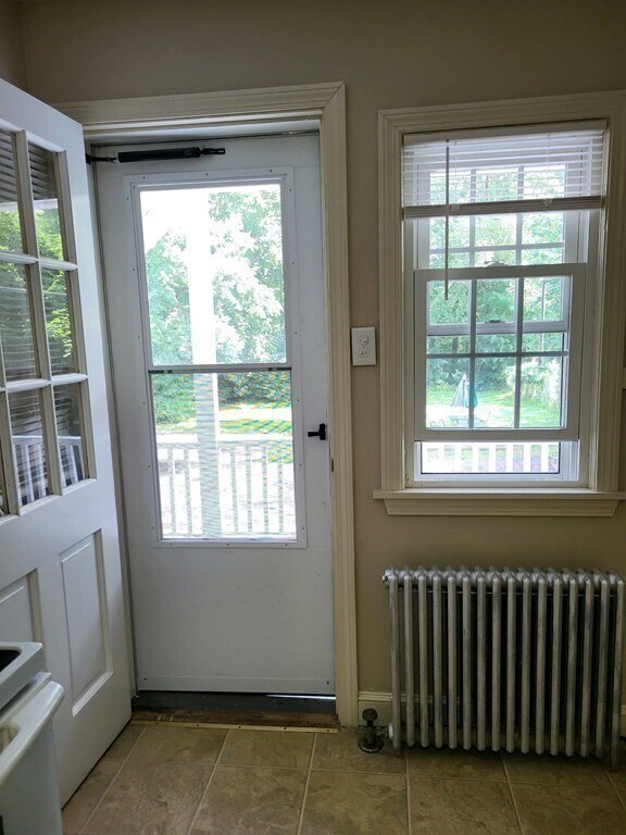 Building Photo - 275 Marcy St