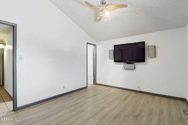 Building Photo - 6032 Belladonna Cir