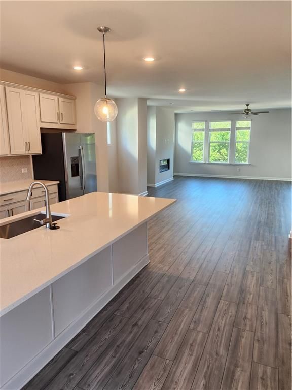 Building Photo - 20 Peeples Dr