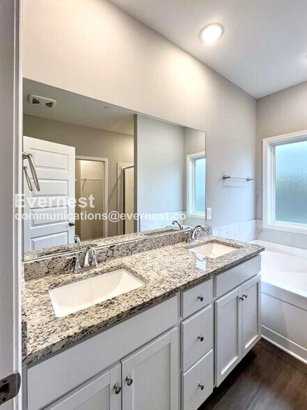 Building Photo - 1108 Prospect Ct