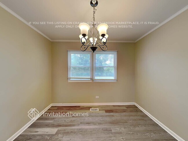 Building Photo - 159 E Timberlane Dr