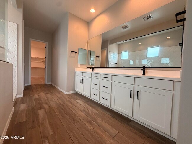 Building Photo - 5151 N 181st Dr