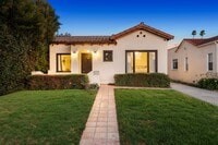 Building Photo - 2624 S Palm Grove Ave