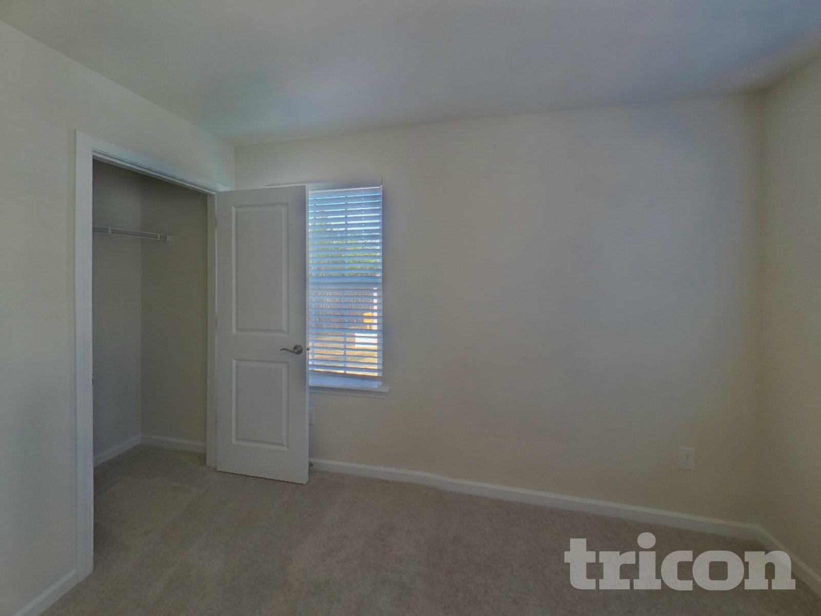 Building Photo - 1041 Bandon Dr