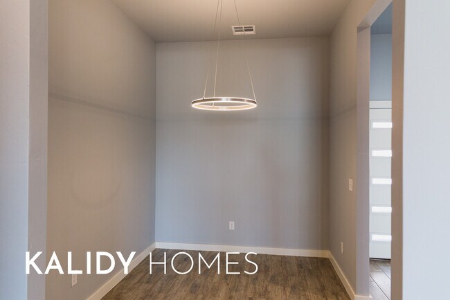 Building Photo - 504 Remington Ave