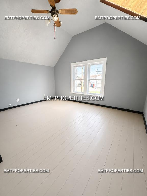 Building Photo - 1220 W Erie Ave