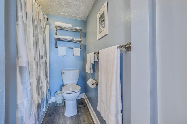 Building Photo - 23223 Front Beach Rd