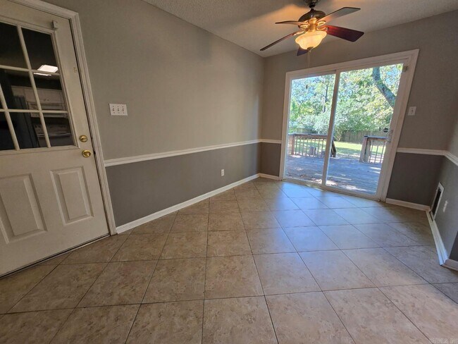 Building Photo - 1028 Kierre Dr
