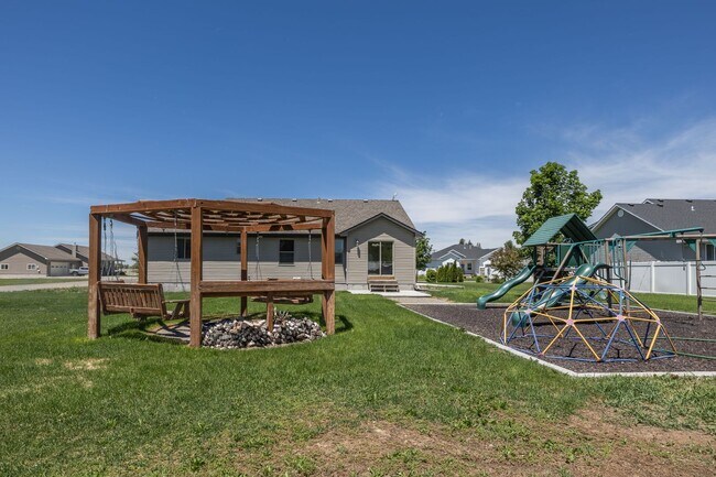 Building Photo - BEAUTIFUL 5 BED 3 BATH HOME IN FIRTH