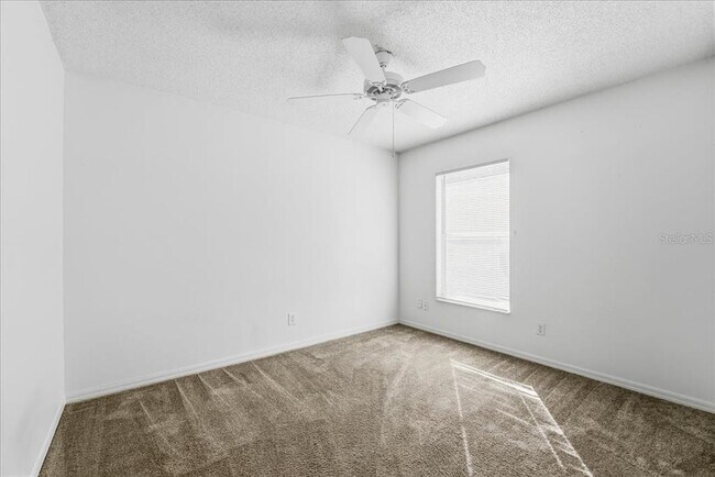 Building Photo - 938 River Wind Ave