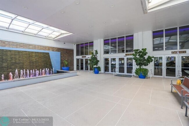 Building Photo - 9560 Weldon Cir
