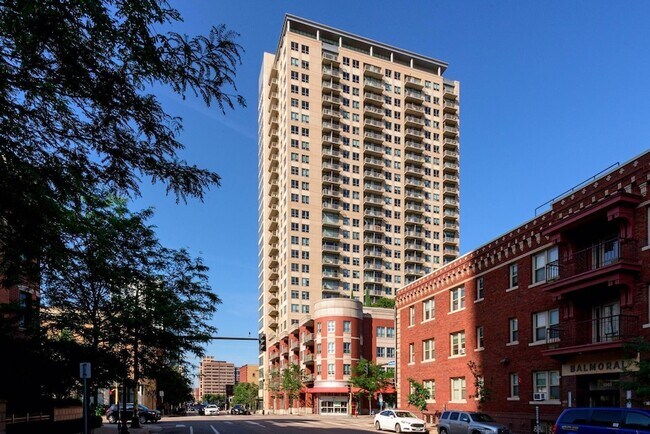 Building Photo - 929 Portland Ave