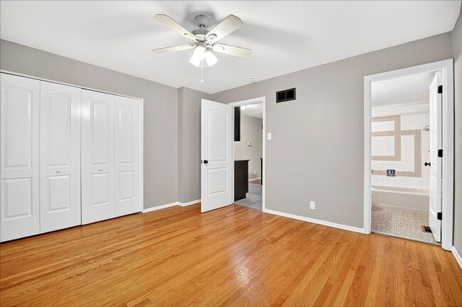 Building Photo - Plan A