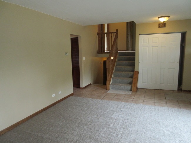 Building Photo - 7944 Sherwood Cir N