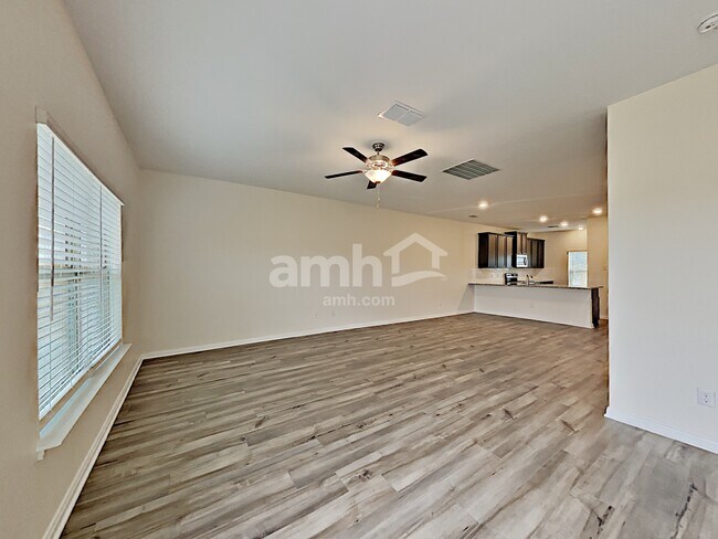 Building Photo - 3137 Bowen St