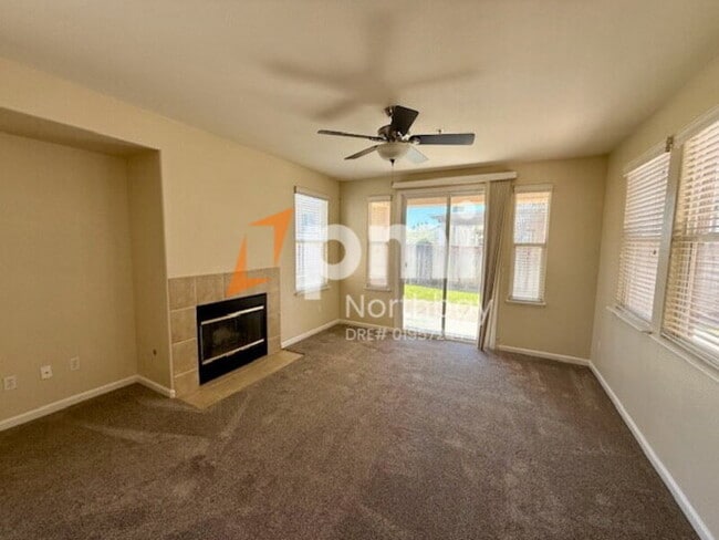 Building Photo - 869 Emerald Hills Cir