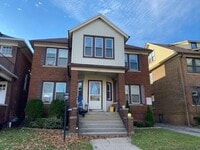 Building Photo - 1127 Beaconsfield Ave