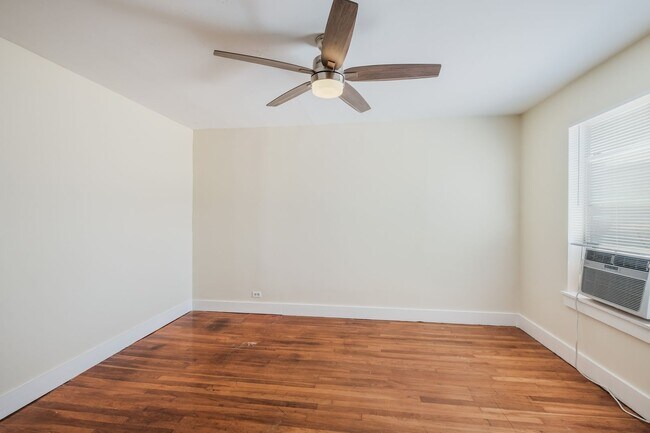 Building Photo - 1/1 Hidden Gem near Pearl