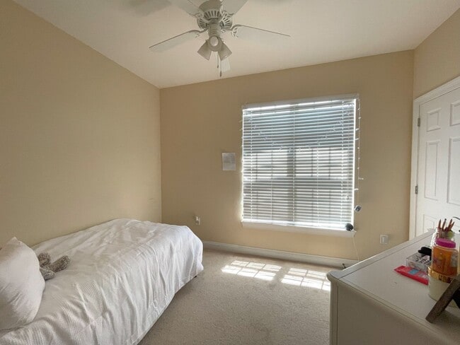 Building Photo - LOCATION