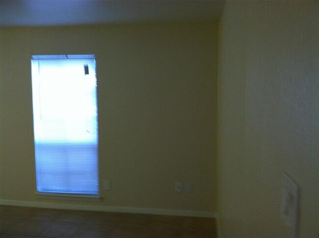 Building Photo - 1275 Witte Rd
