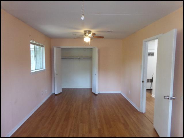 Building Photo - 11423 Birchwood Dr