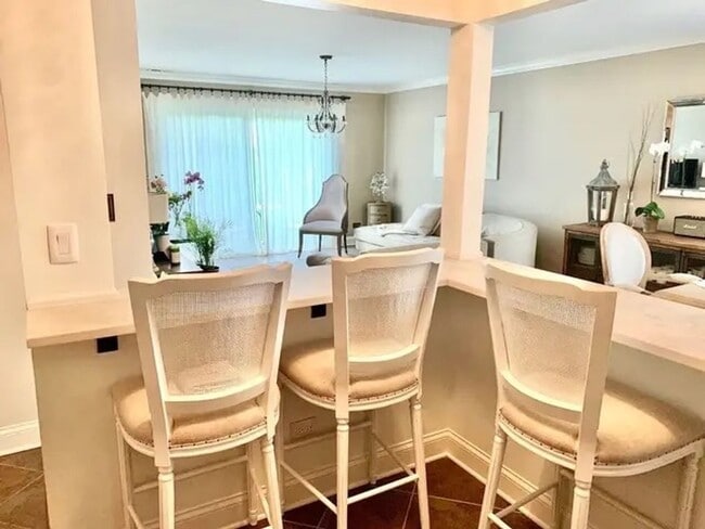 Building Photo - Beautiful 2-bedroom & 2-Bathroom Condo in ...