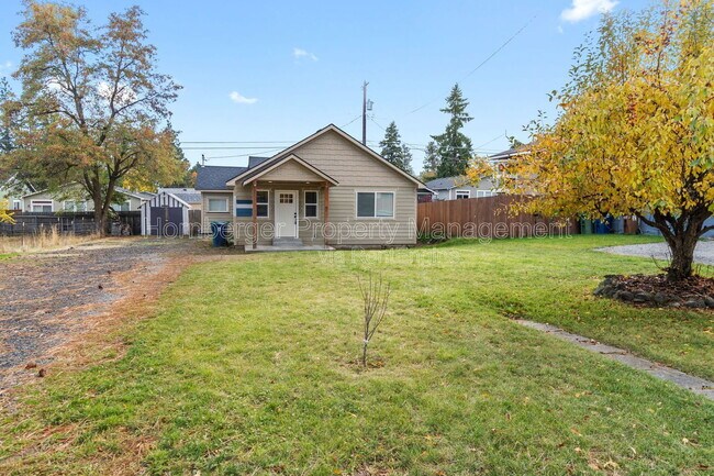 Building Photo - 3904 E 30th Ave