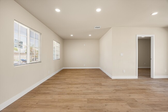 Building Photo - 2229 Gale Ave