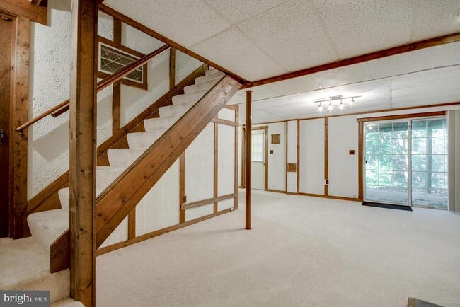 Building Photo - 15996 Garden Gate Ct