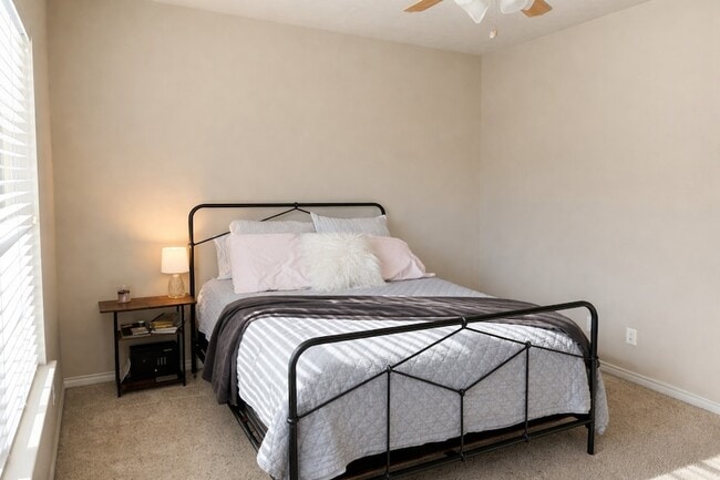 Building Photo - 114 Forest Dr Loop