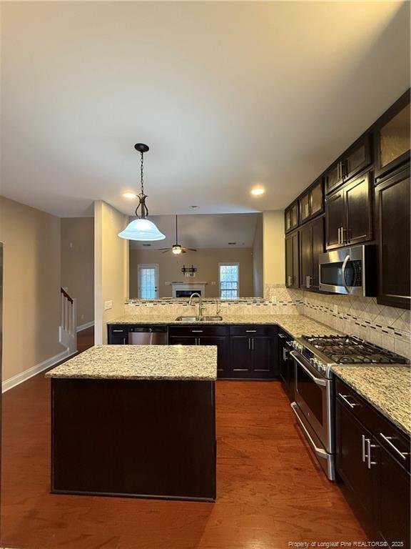 Building Photo - 495 Rolling Pines Dr