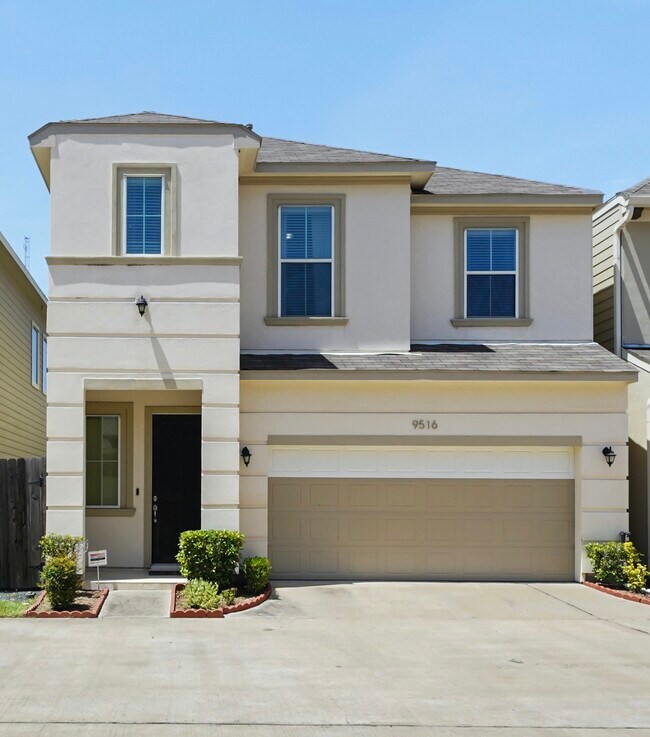 Building Photo - 9516 Cedarpost Square St